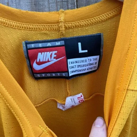 Vintage Nike Men's Long Sleeve Yellow T-Shirt Size L Sports Activewear